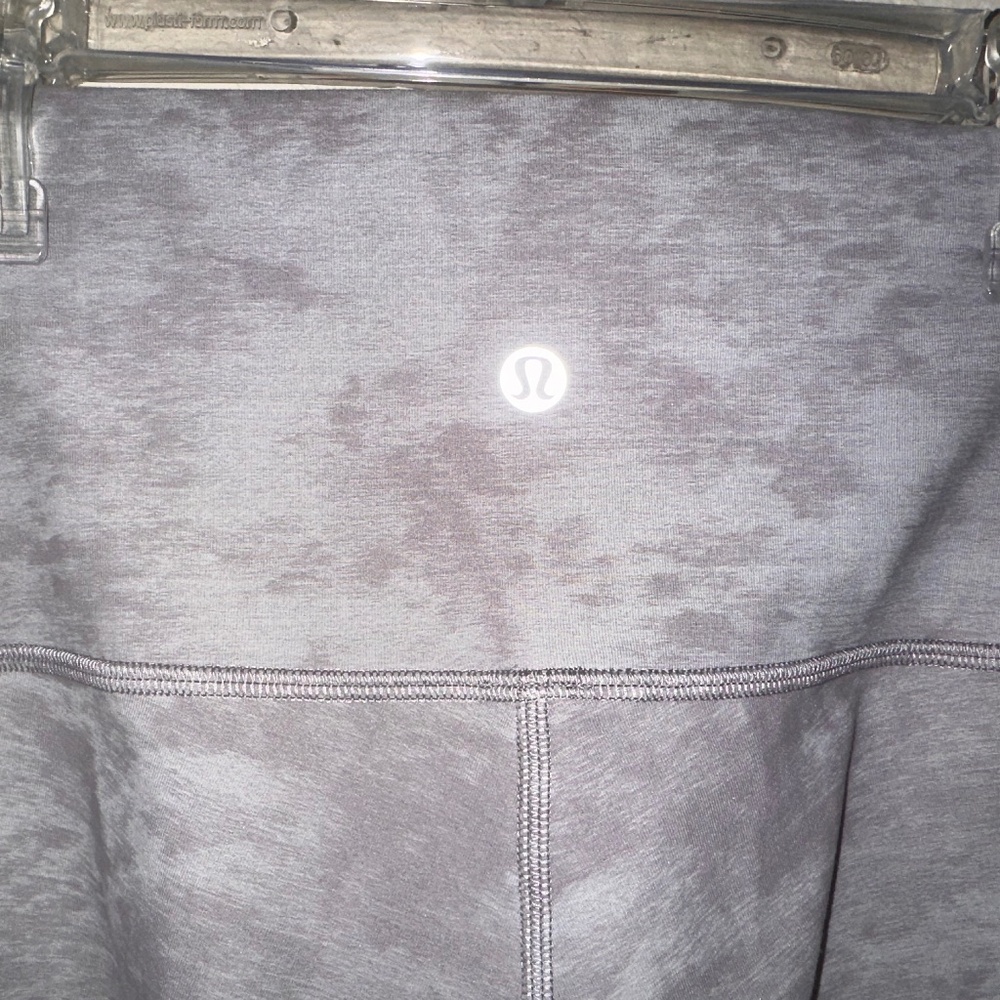 Lululemon gray leggings - Picture 7 of 8